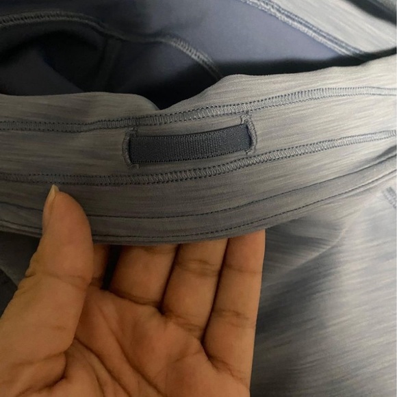 Lululemon high rise leggings size 4 - Picture 3 of 5